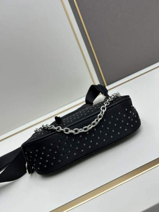 Picture of Prada Handbags _SKUfw185889036fw